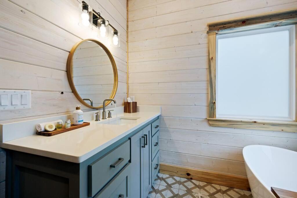 Lone Pine Lodge. Brand New! 2 Bedroom Luxury Cabin. Broken Bow Zewnętrze zdjęcie