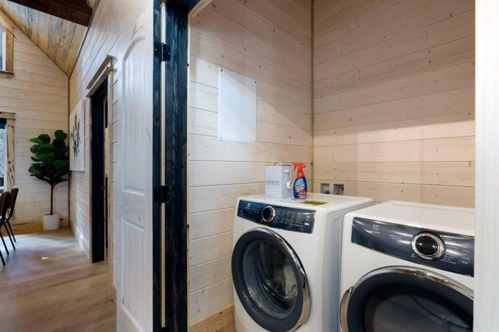 Lone Pine Lodge. Brand New! 2 Bedroom Luxury Cabin. Broken Bow Zewnętrze zdjęcie