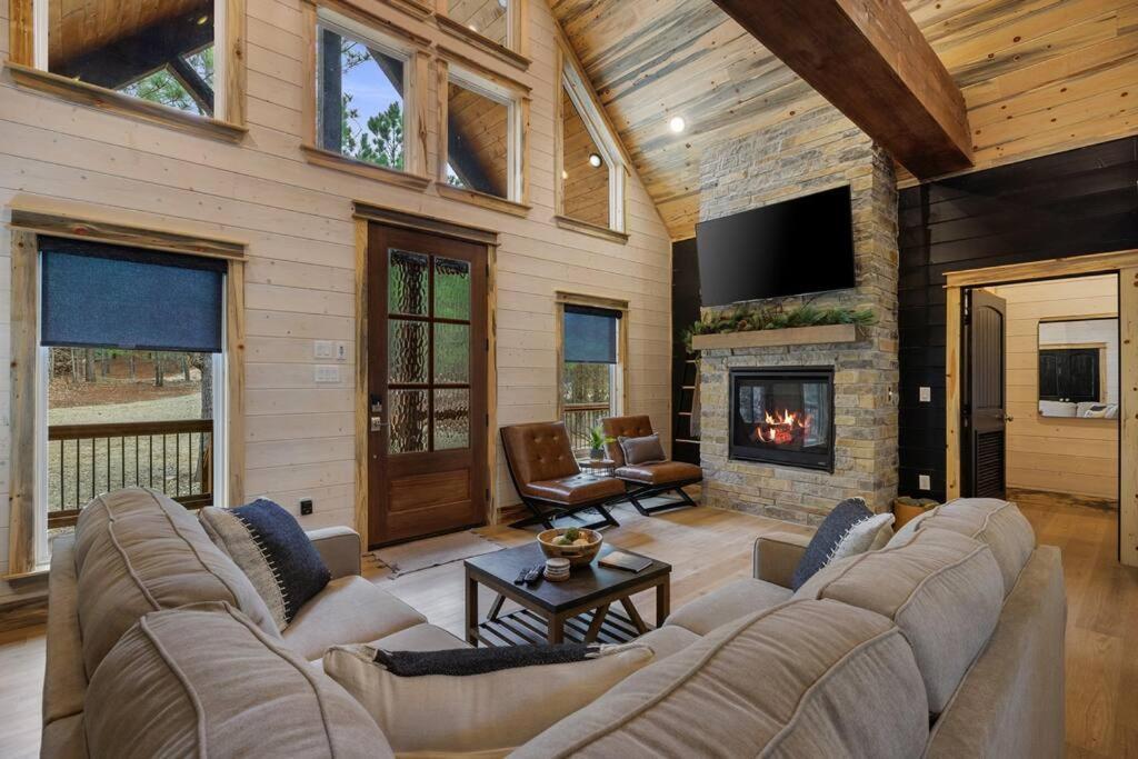 Lone Pine Lodge. Brand New! 2 Bedroom Luxury Cabin. Broken Bow Zewnętrze zdjęcie